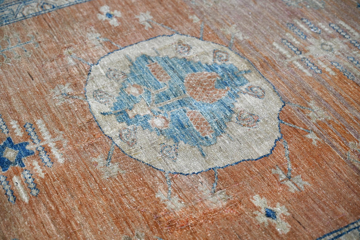 orange Medium rug 5' 2" x 6' 5"