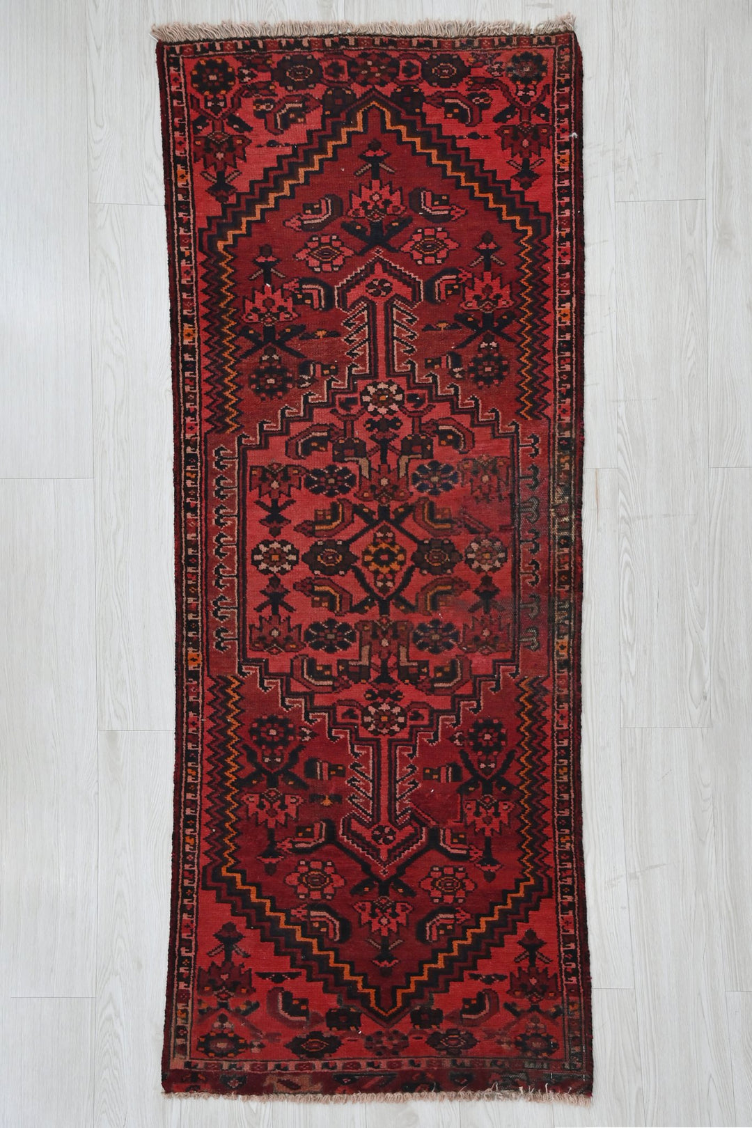 red Runner rug 2' 4" x 6' 0"