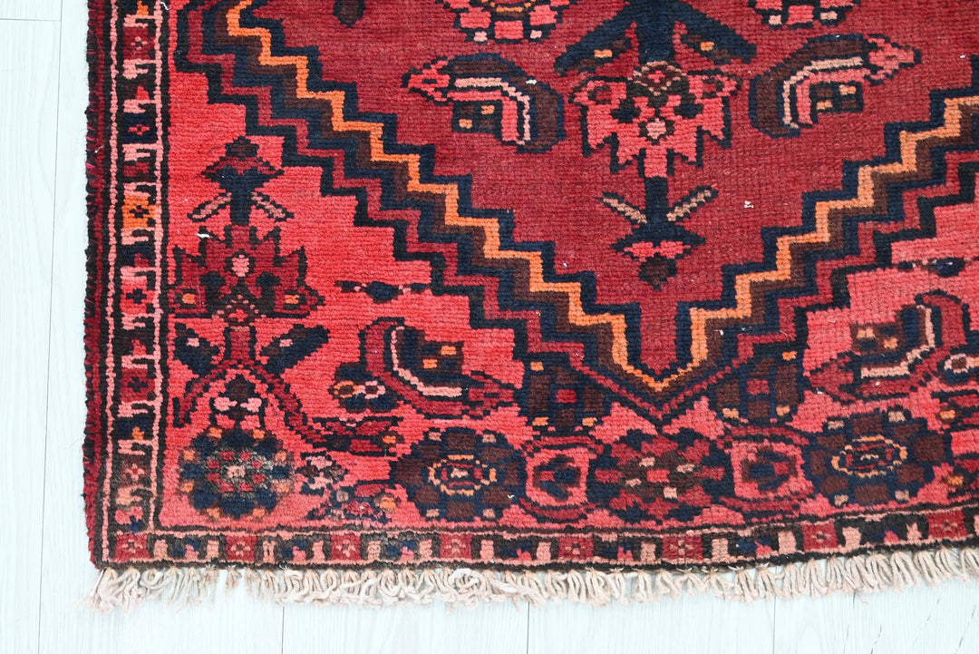 red Runner rug 2' 4" x 6' 0"