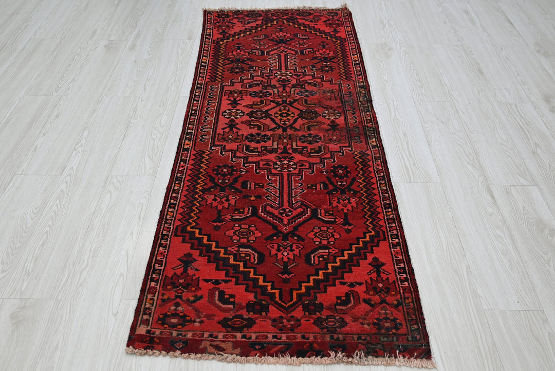 red Runner rug 2' 4" x 6' 0"