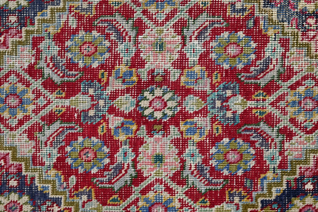 blue Accent rug 3' 1" x 4' 7"
