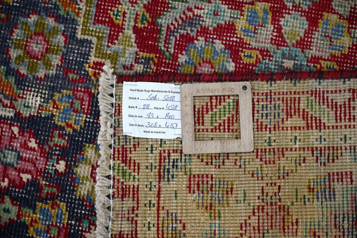 blue Accent rug 3' 1" x 4' 7"