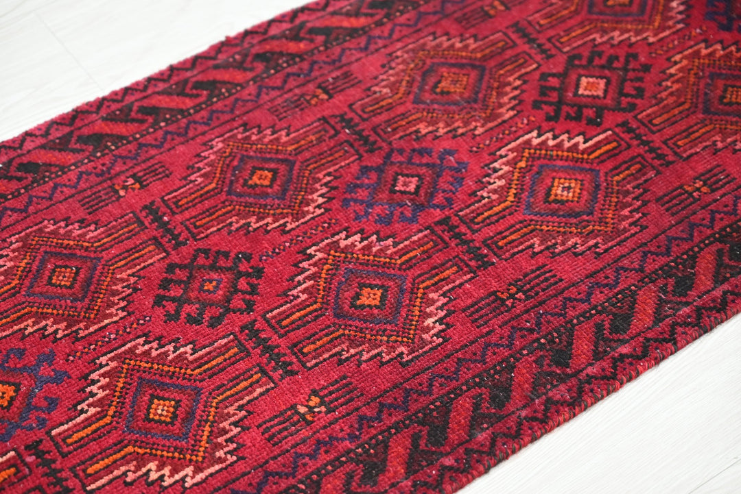 red Runner rug 1' 8" x 6' 2"