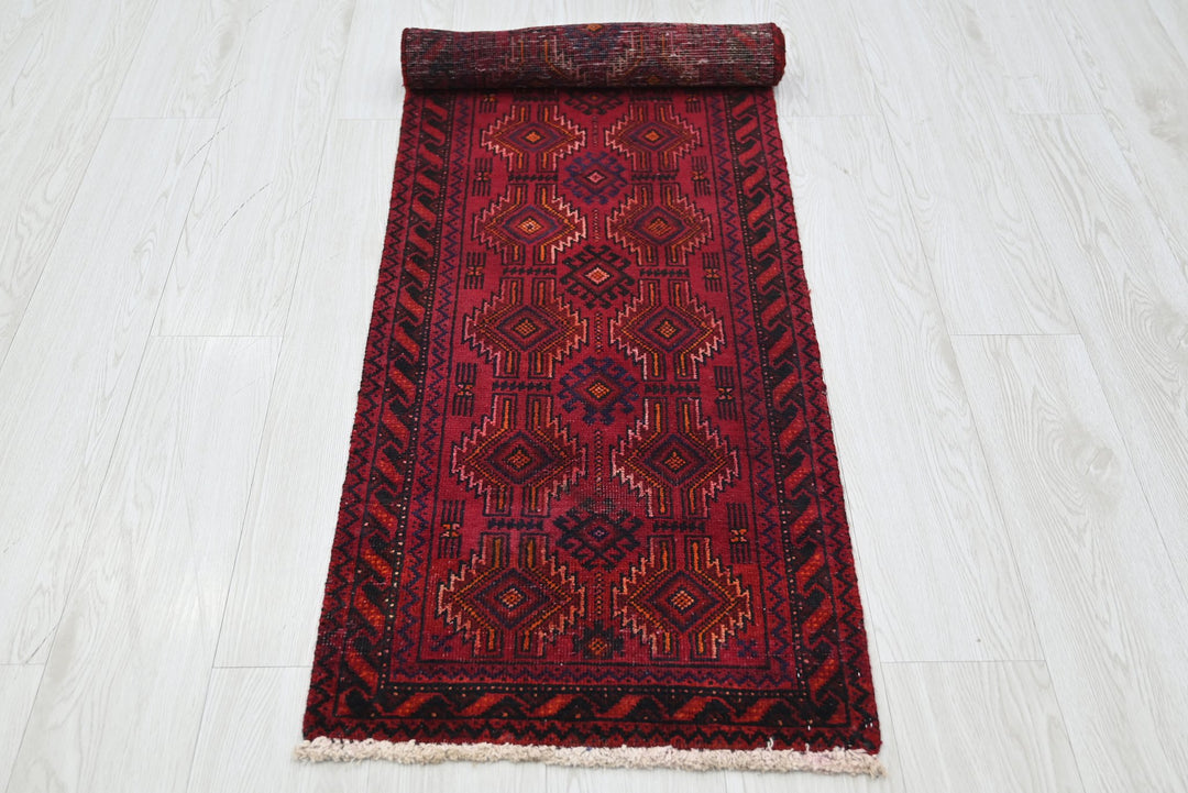 red Runner rug 1' 8" x 6' 2"