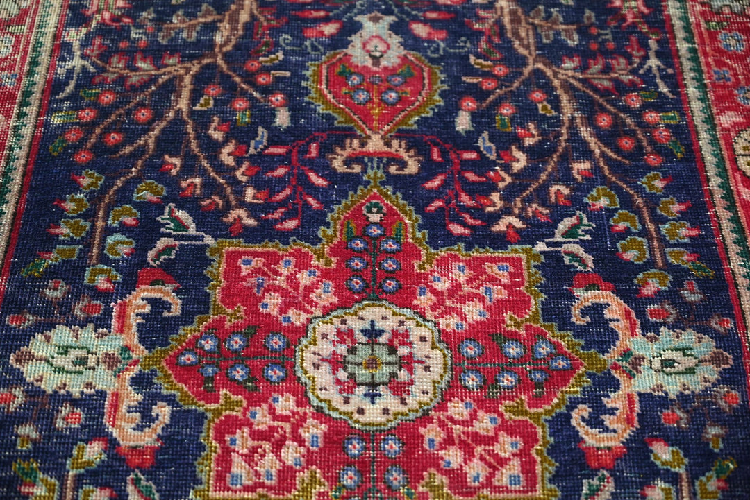blue Accent rug 3' 0" x 4' 7"