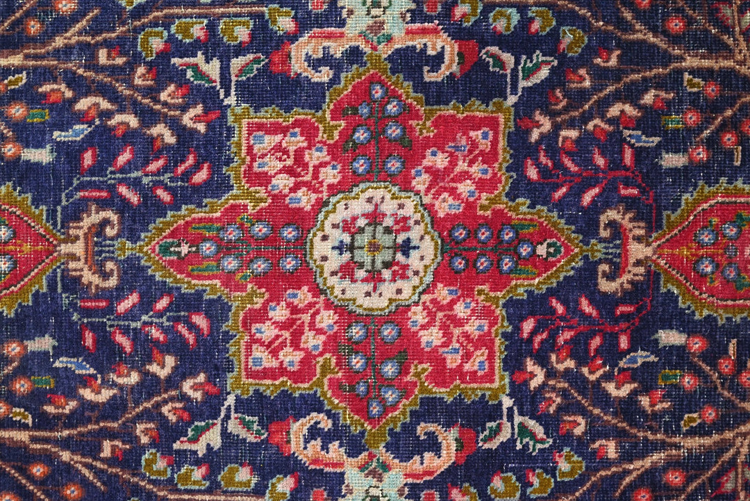 blue Accent rug 3' 0" x 4' 7"