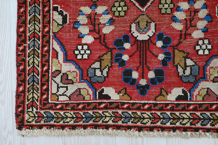 red Runner rug 2' 5" x 4' 10"