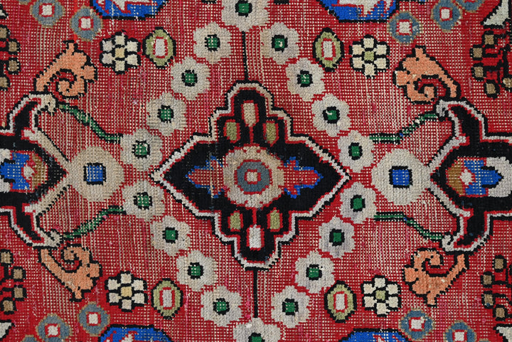 red Runner rug 2' 5" x 4' 10"