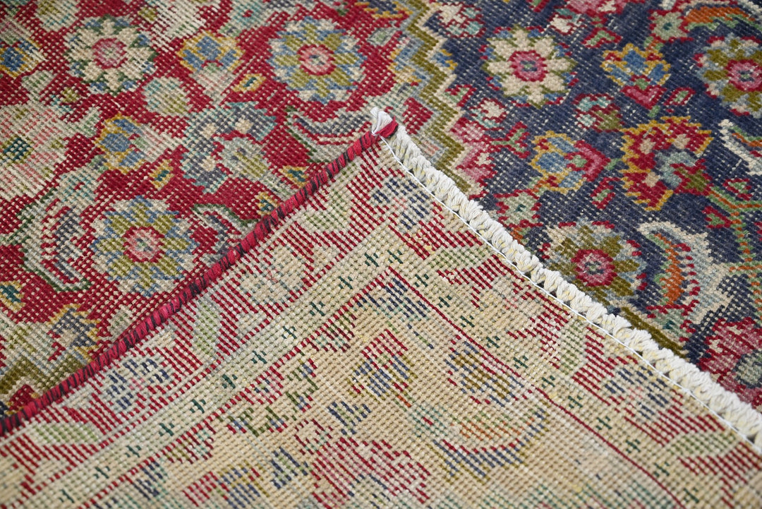 blue Accent rug 3' 1" x 4' 5"
