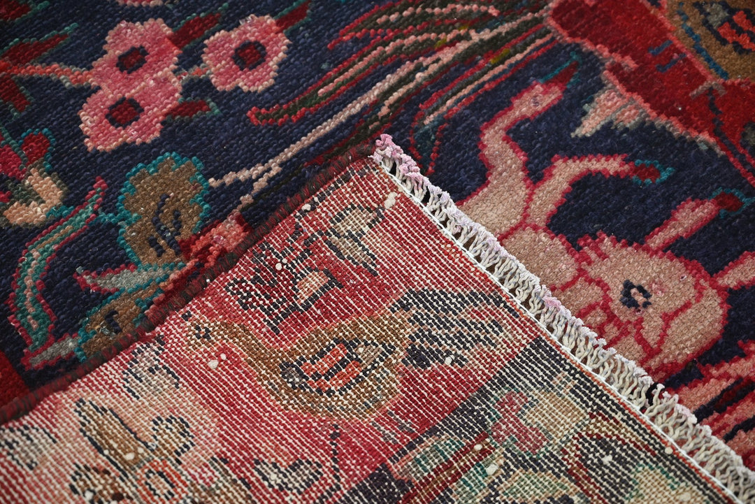 blue Accent rug 2' 5" x 4' 2"