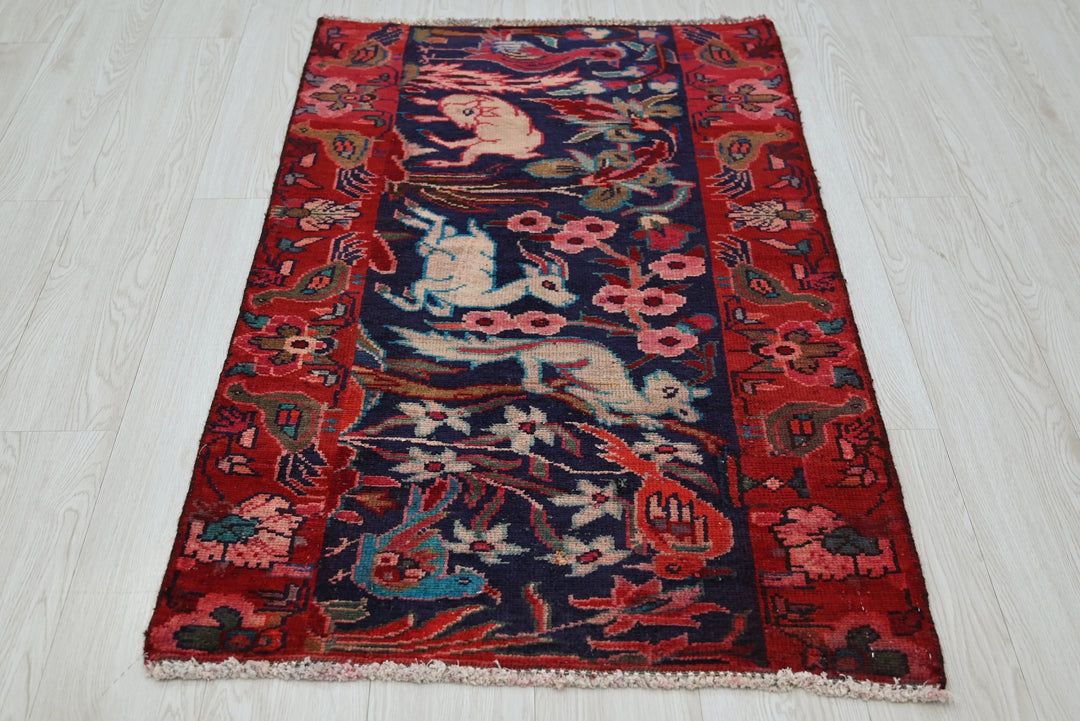 blue Accent rug 2' 5" x 4' 2"