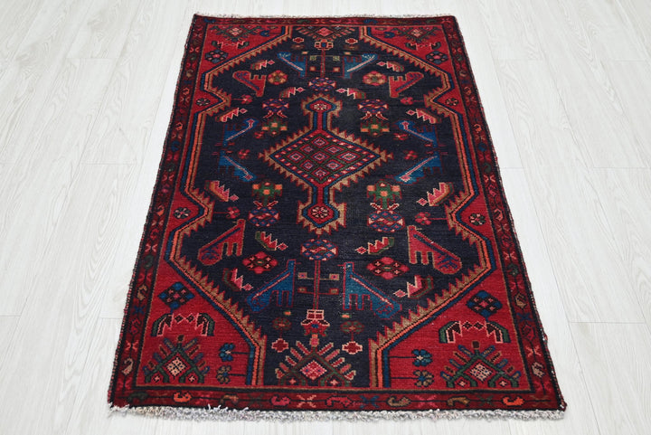 blue Accent rug 2' 7" x 4' 5"
