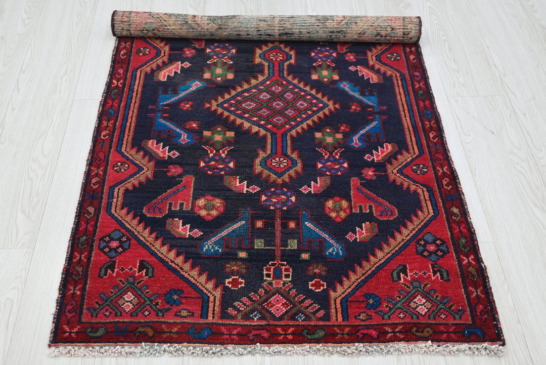 blue Accent rug 2' 7" x 4' 5"