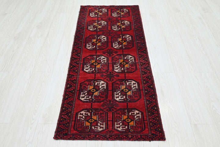 red Runner rug 2' 0" x 5' 4"