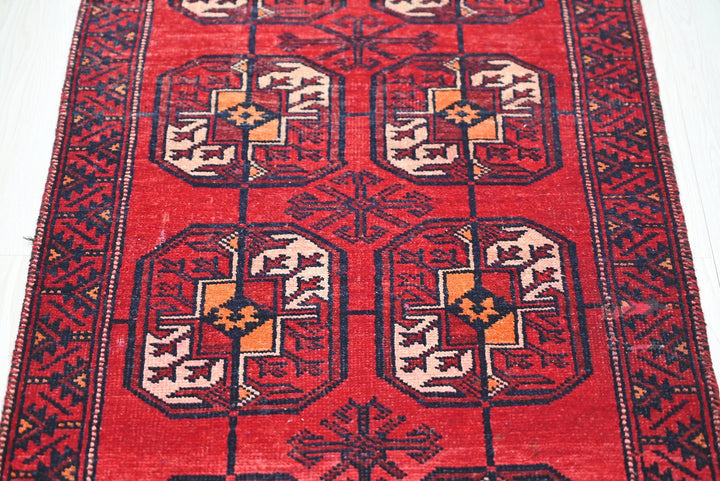 red Runner rug 2' 0" x 5' 4"