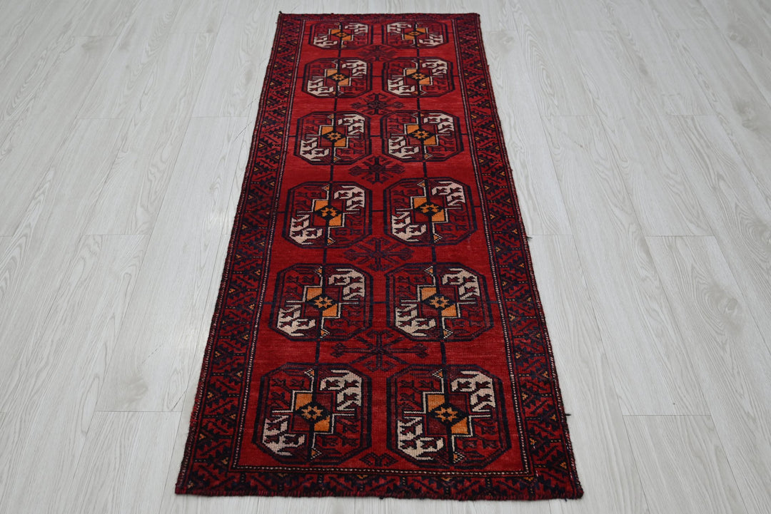 red Runner rug 2' 0" x 5' 4"