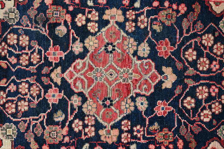 blue Accent rug 2' 6" x 4' 2"