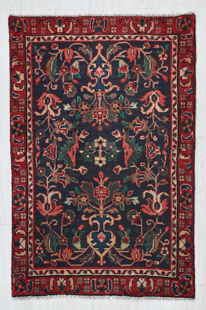 blue Accent rug 2' 8" x 3' 10"