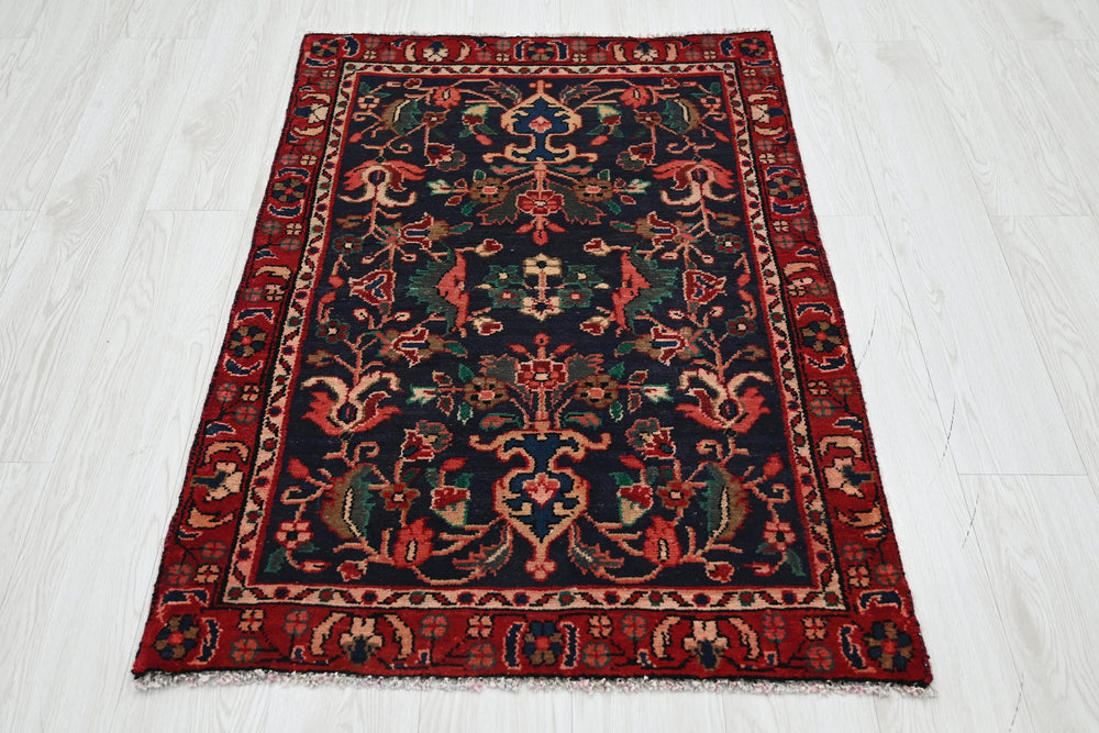 blue Accent rug 2' 8" x 3' 10"