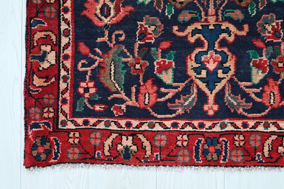 blue Accent rug 2' 8" x 3' 10"
