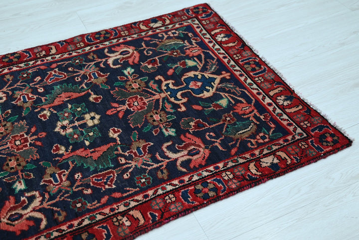 blue Accent rug 2' 8" x 3' 10"