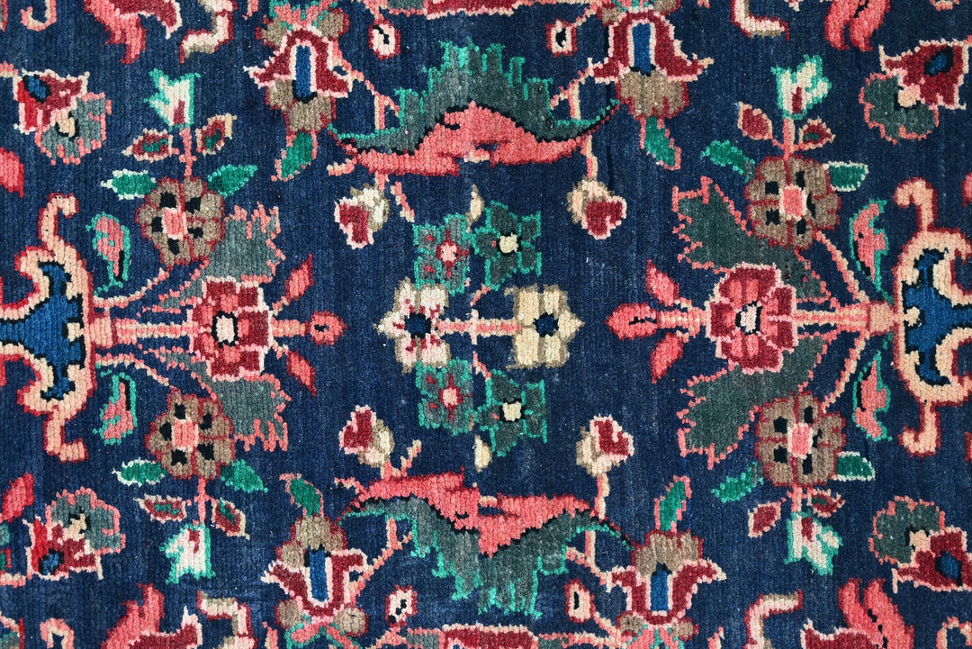 blue Accent rug 2' 8" x 3' 10"