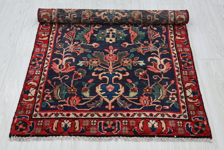 blue Accent rug 2' 8" x 3' 10"