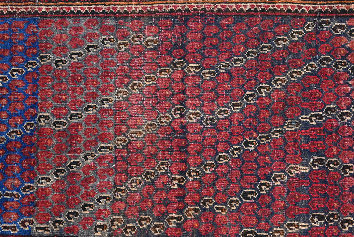red Runner rug 2' 5" x 4' 8"