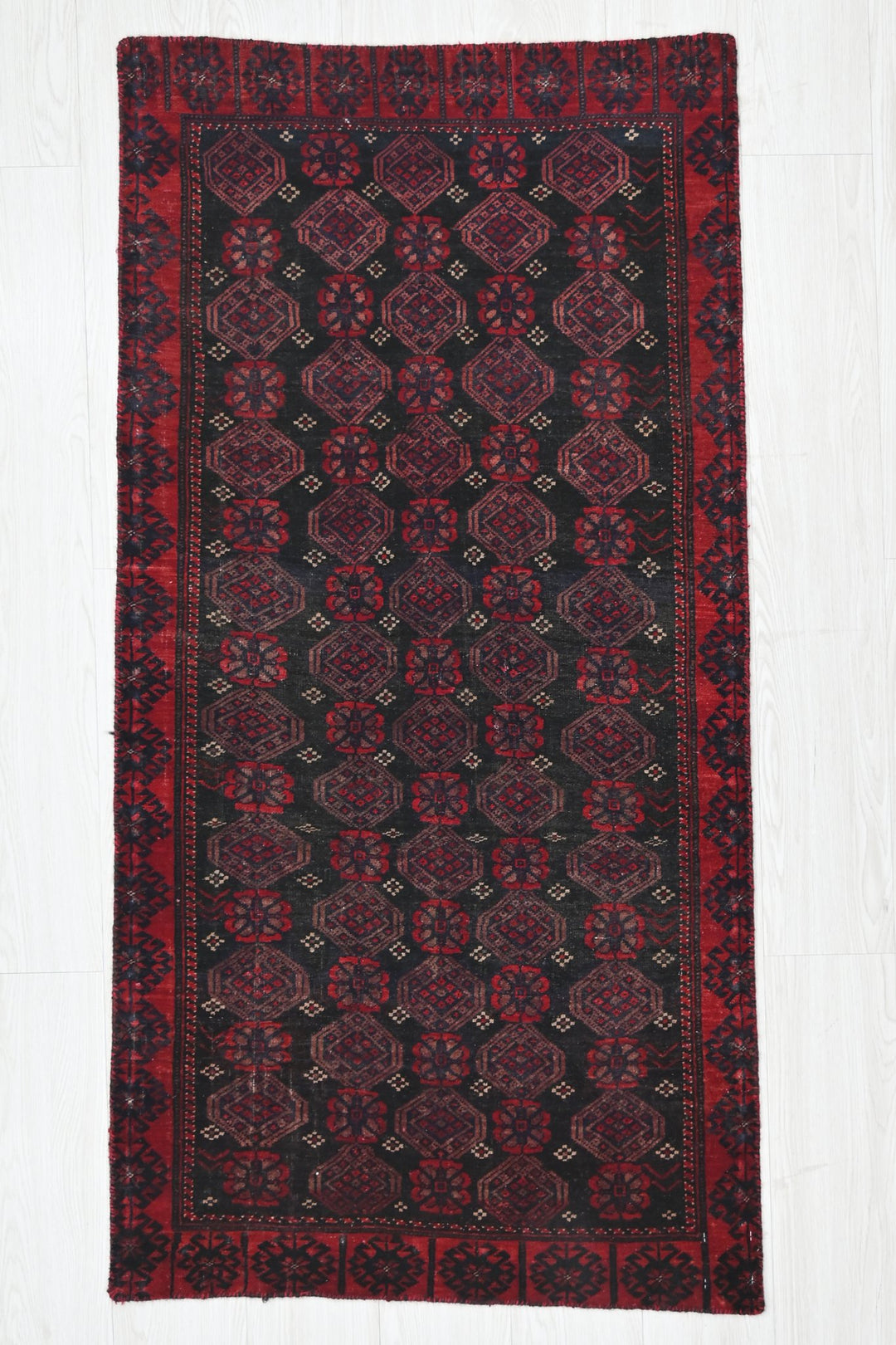 black Runner rug 2' 5" x 4' 8"