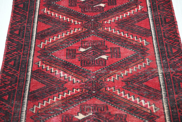 red Runner rug 2' 1" x 4' 11"