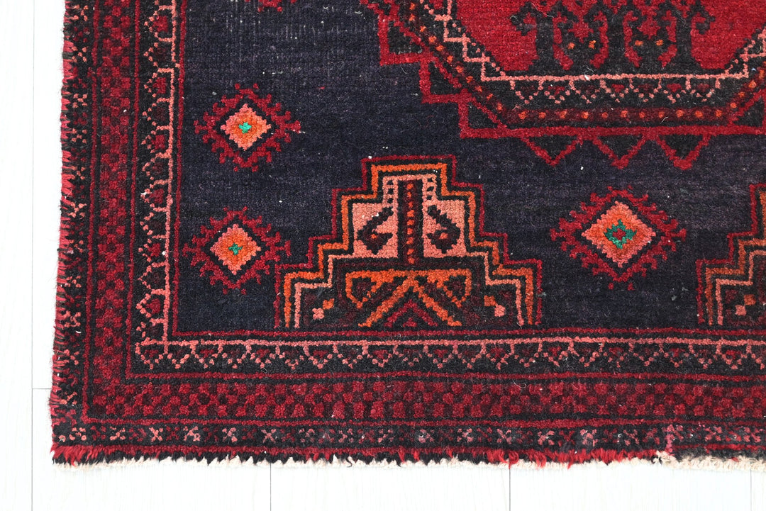 black Runner rug 2' 4" x 5' 9"