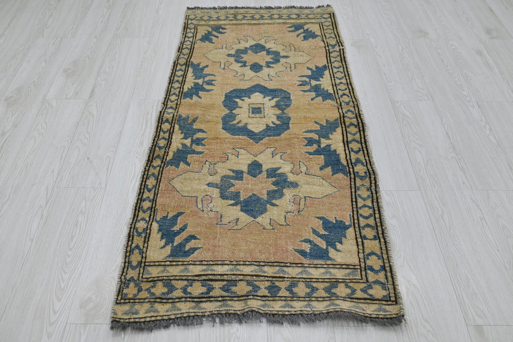 brown Runner rug 2' 2" x 5' 3"