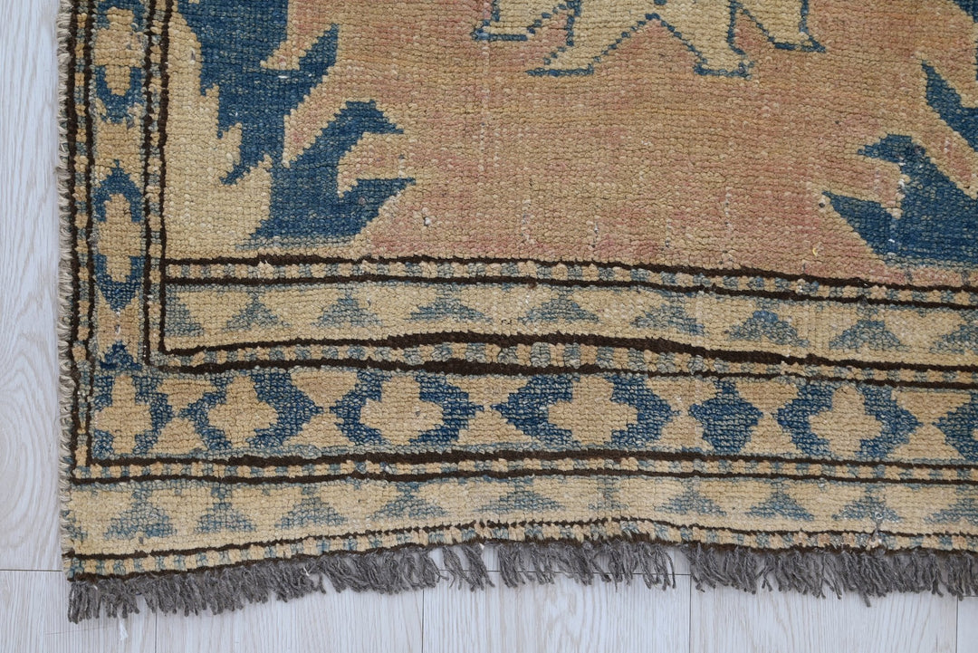 brown Runner rug 2' 2" x 5' 3"
