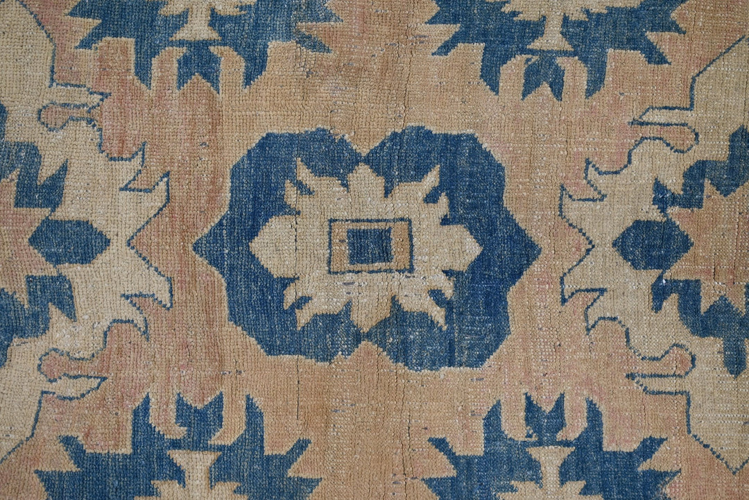 brown Runner rug 2' 2" x 5' 3"