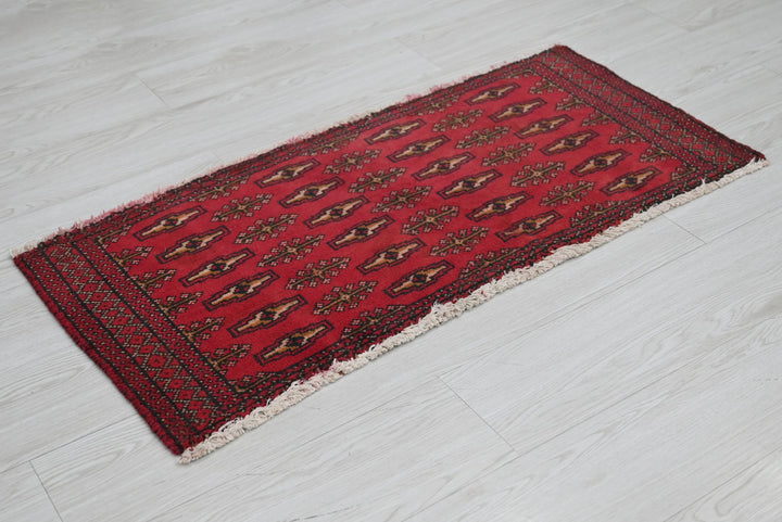 red Mini rug 1' 6" x 3' 3"