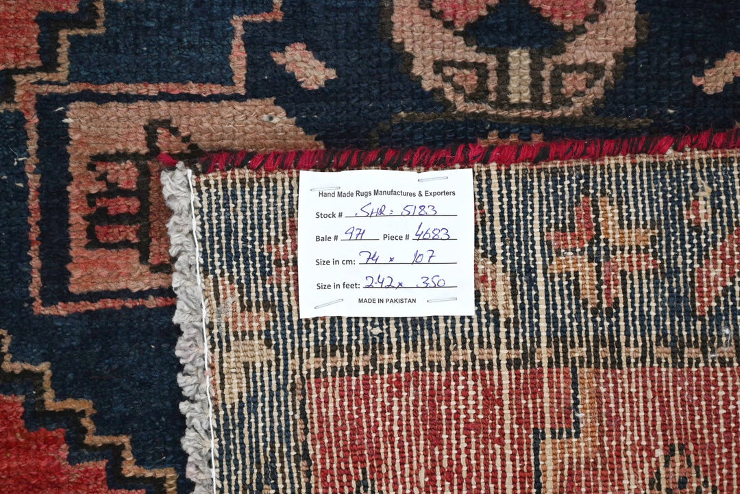 red Accent rug 2' 5" x 3' 6"