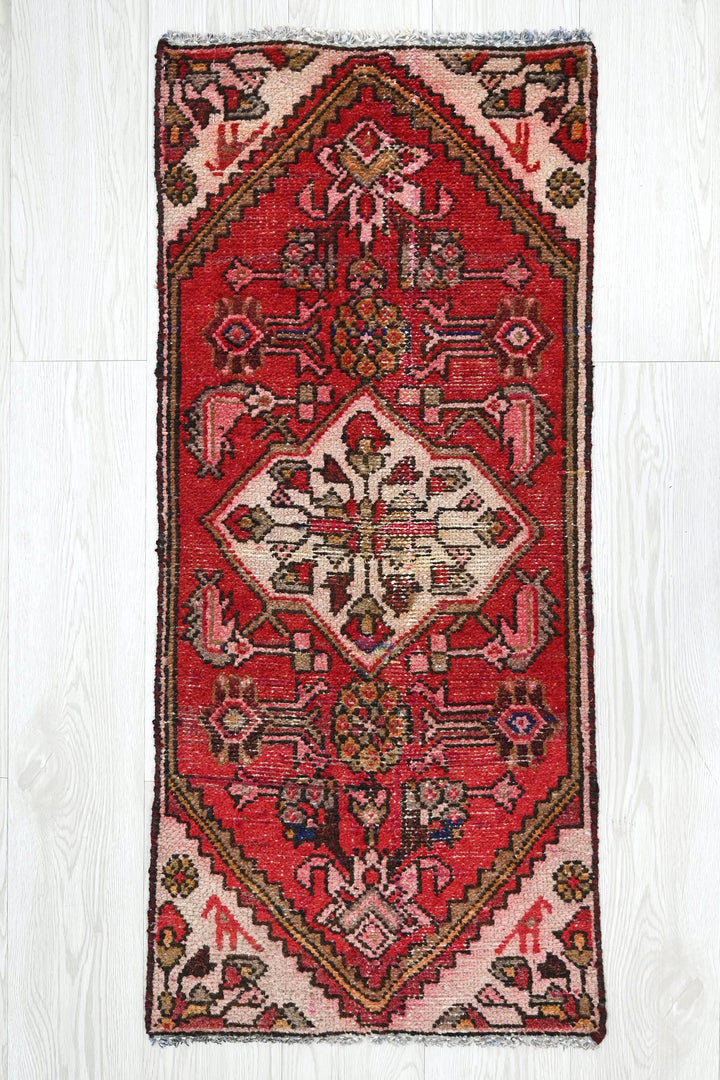red Mini rug 1' 5" x 3' 5"