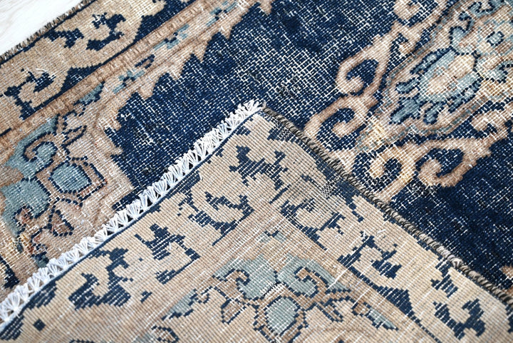 blue Accent rug 1' 9" x 3' 7"