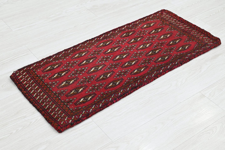 red Mini rug 1' 5" x 3' 3"