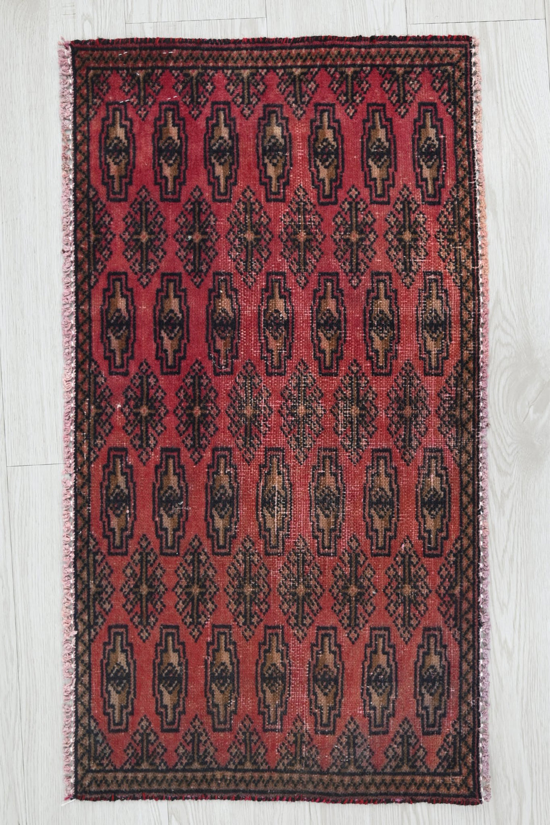 red Mini rug 1' 5" x 2' 7"