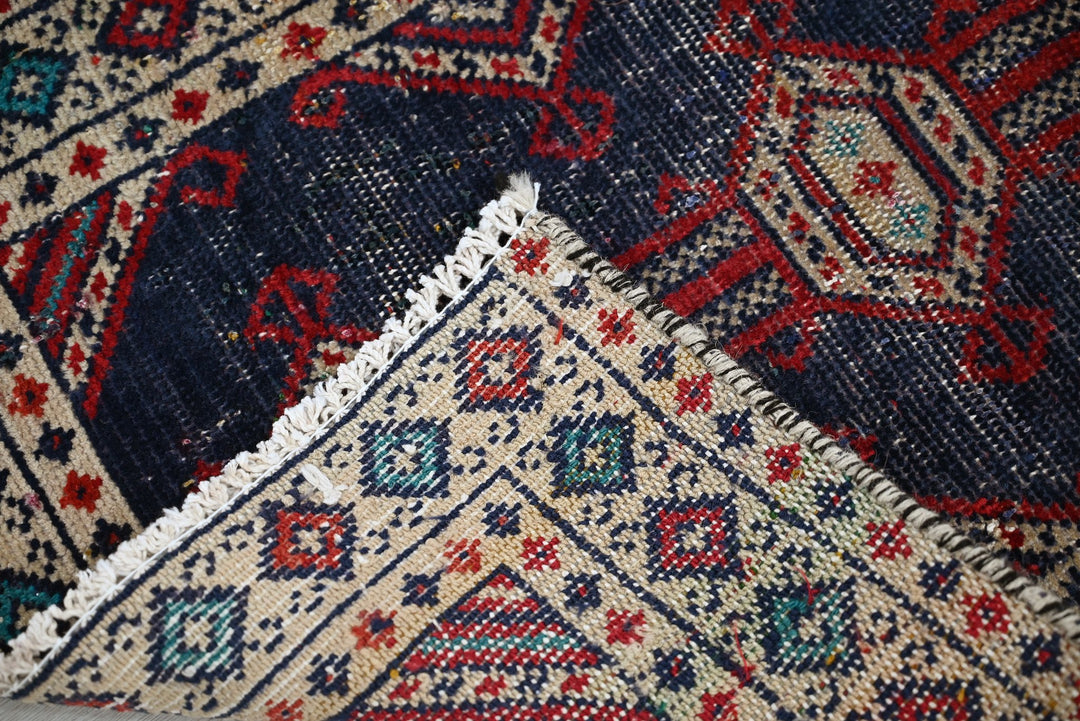 blue Accent rug 2' 0" x 2' 9"