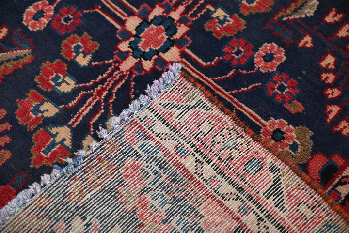 blue Accent rug 2' 5" x 2' 6"