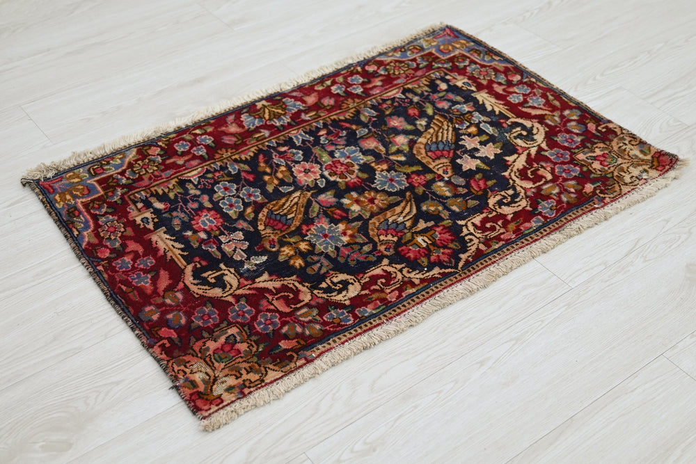 blue Accent rug 1' 10" x 2' 10"