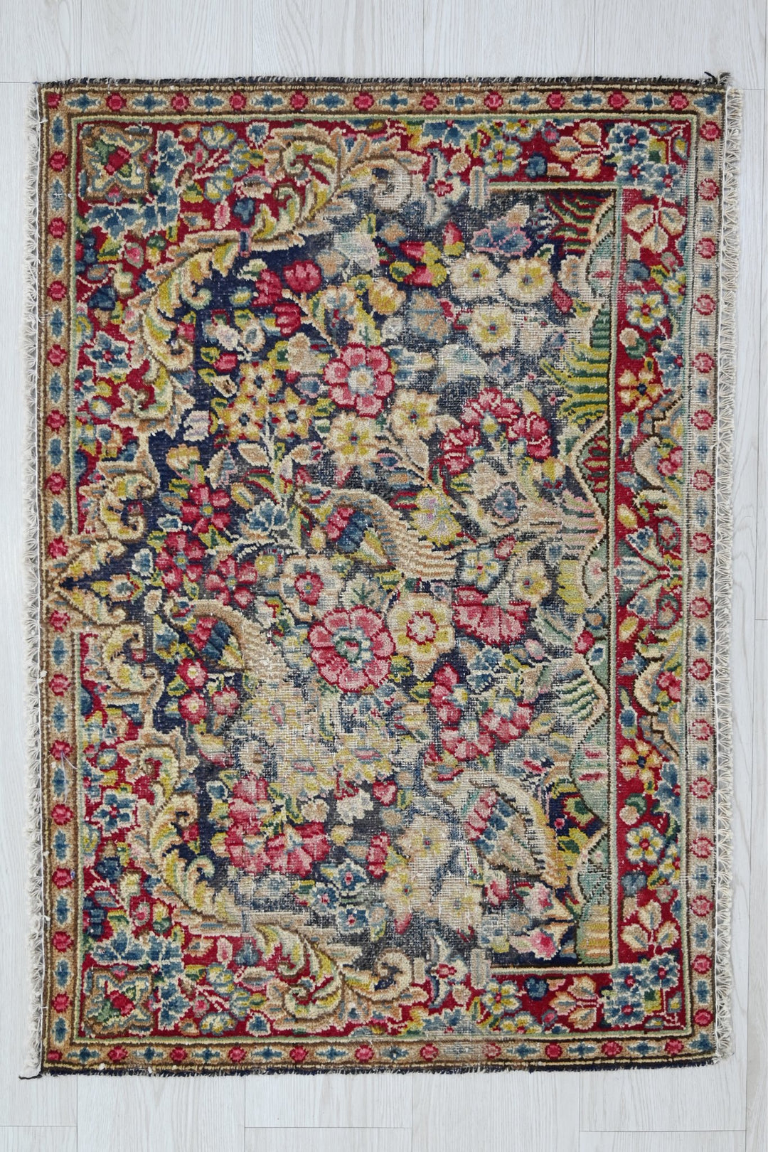 blue Accent rug 2' 0" x 2' 10"