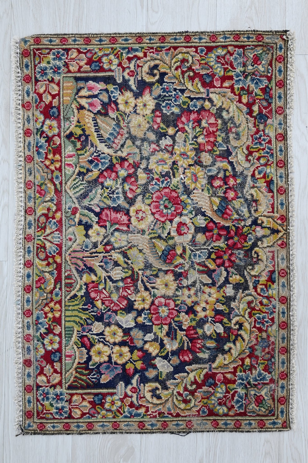 blue Accent rug 1' 11" x 2' 10"