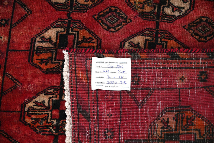 red Accent rug 2' 4" x 3' 11"