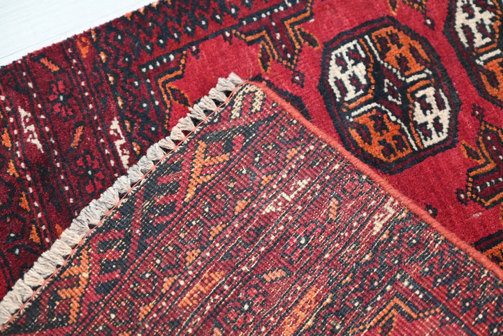 red Runner rug 1' 9" x 4' 11"
