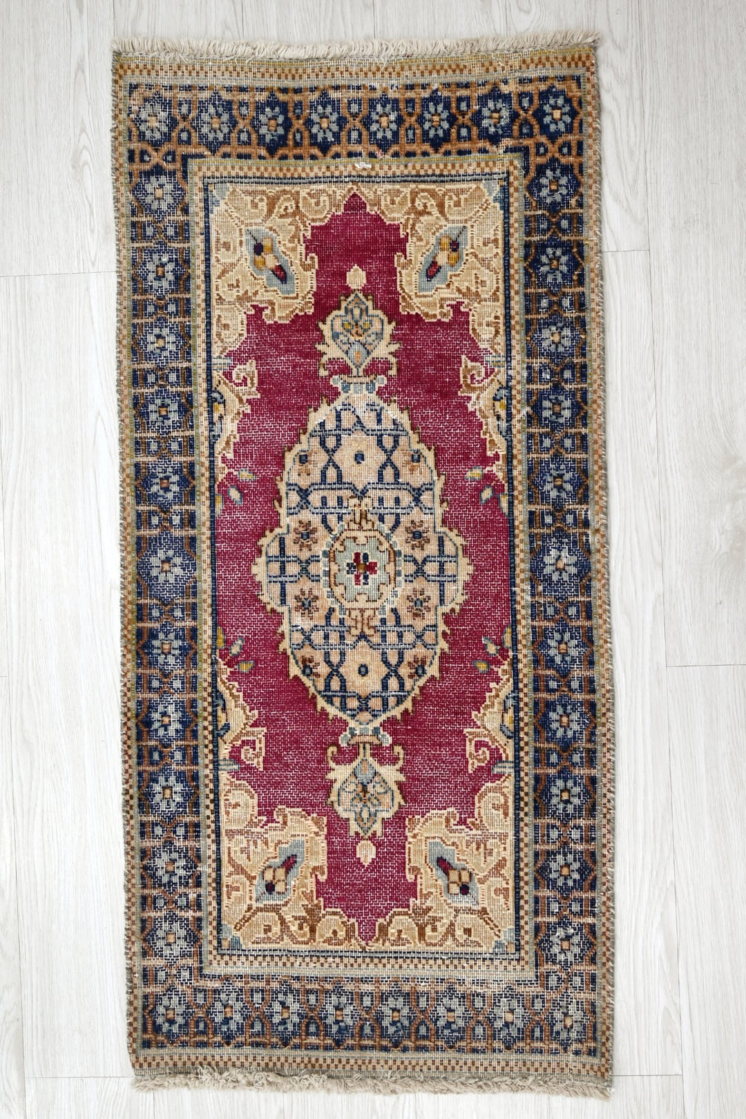 red Accent rug 1' 10" x 3' 8"
