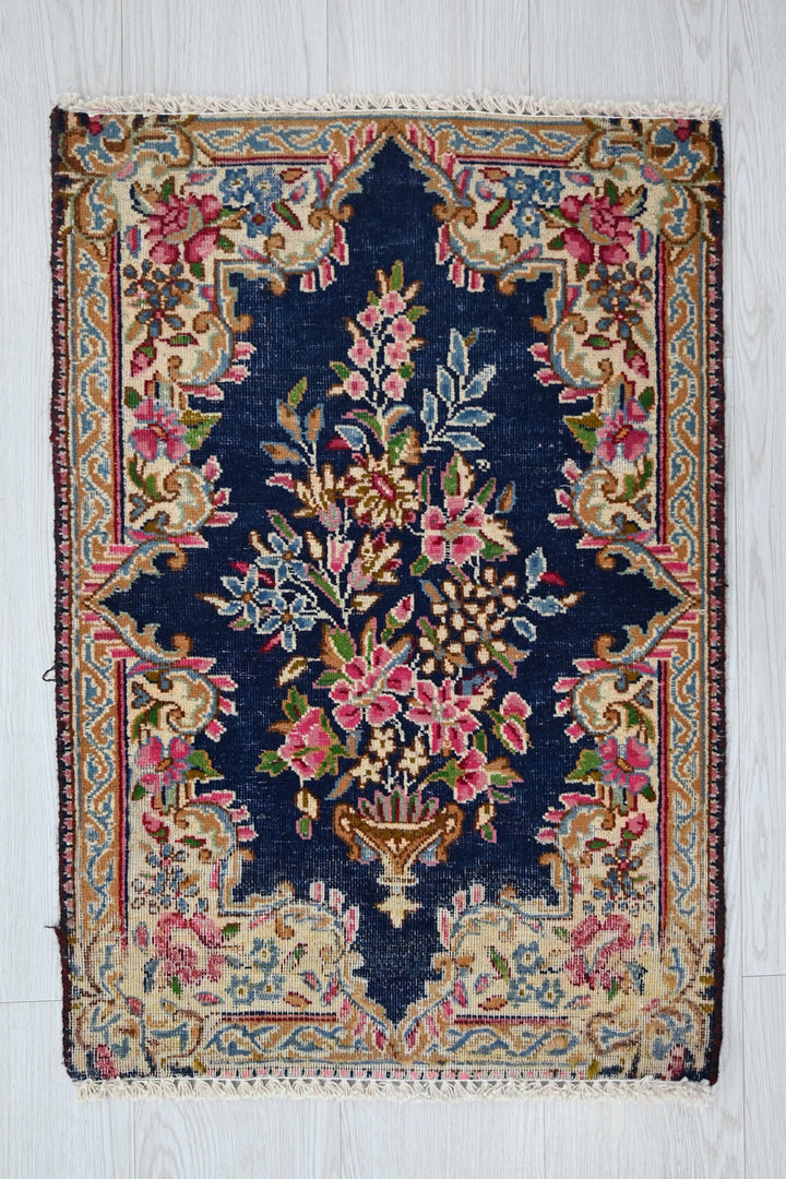 blue Accent rug 1' 7" x 2' 3"