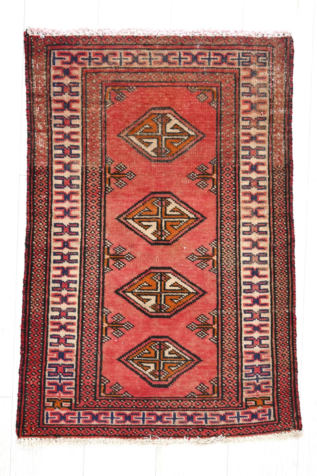 red Accent rug 1' 10" x 2' 9"